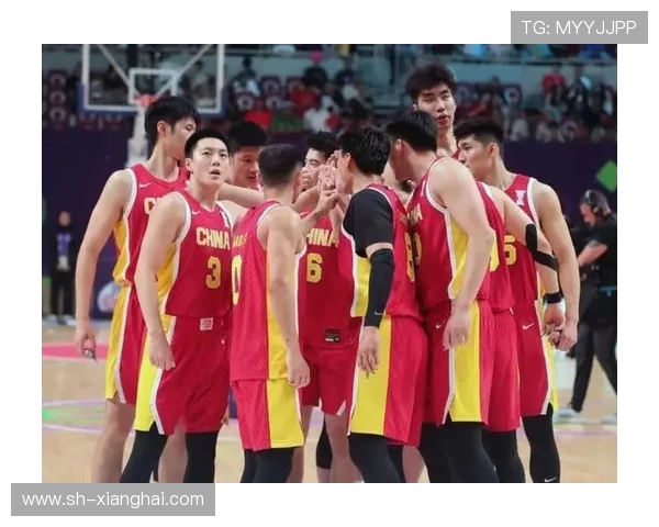 篮球点燃青春激情展现团队力量书写赛场荣耀与拼搏精神